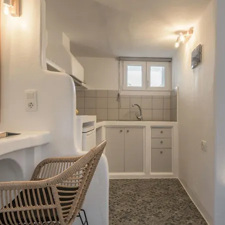 Agia Kyriaki Agia Kiriaki Beach (Milos)