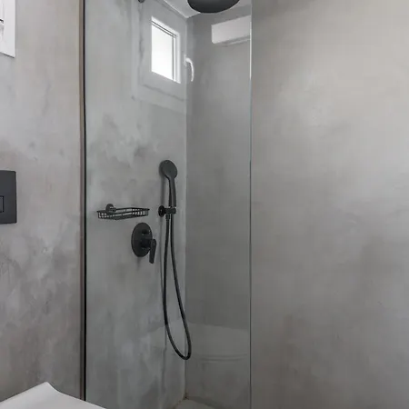 Agia Kyriaki Apartman *